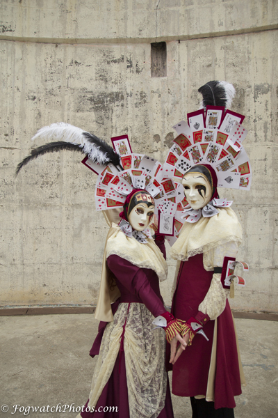 stilt walkers perth